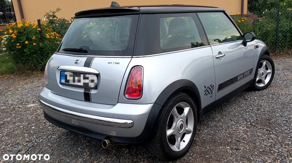 MINI Cooper Seven - 3