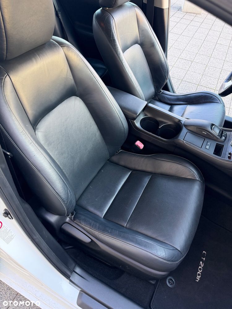 Lexus CT 200h Prestige - 15