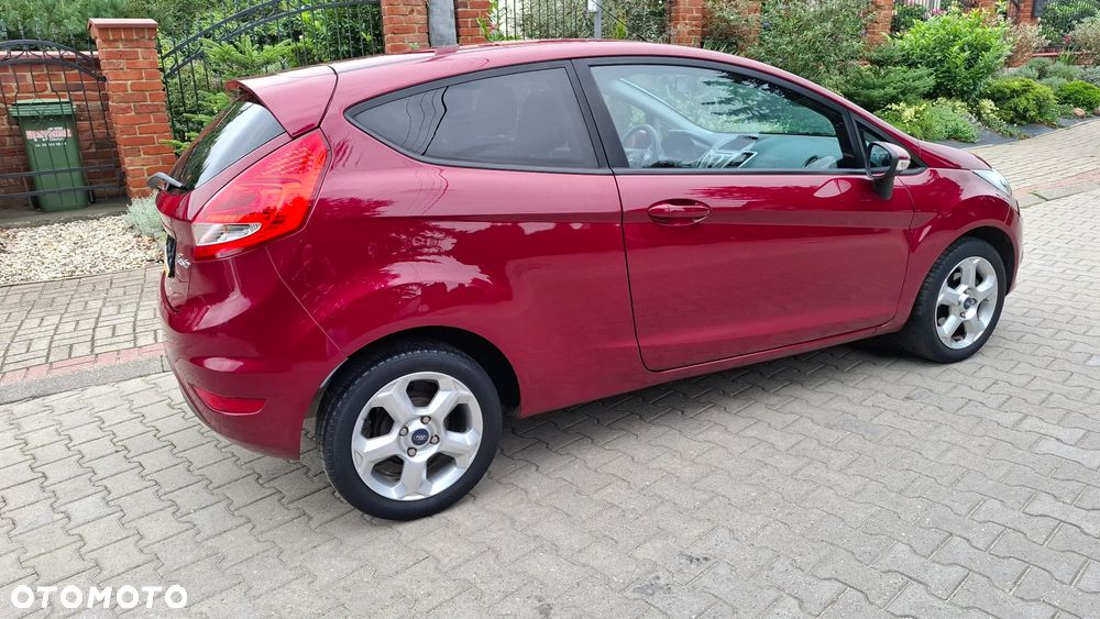 Ford Fiesta 1.25 Platinium X - 3