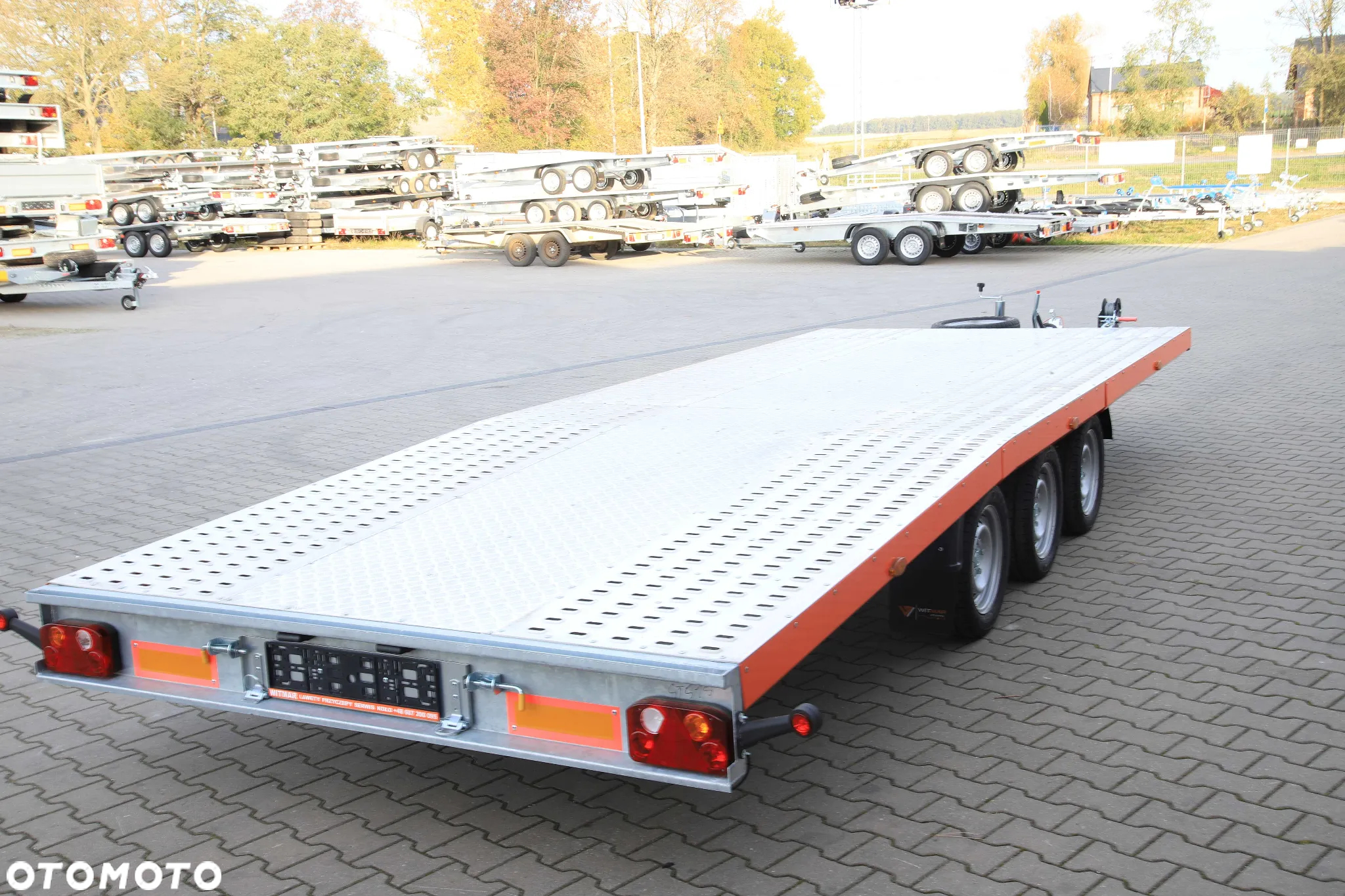 Niewiadów Jupiter kolorowa blenda 5.5x2.1 wypełnienie alu ryfel 3 osie koła 195R13C DMC 3500 kg - 21