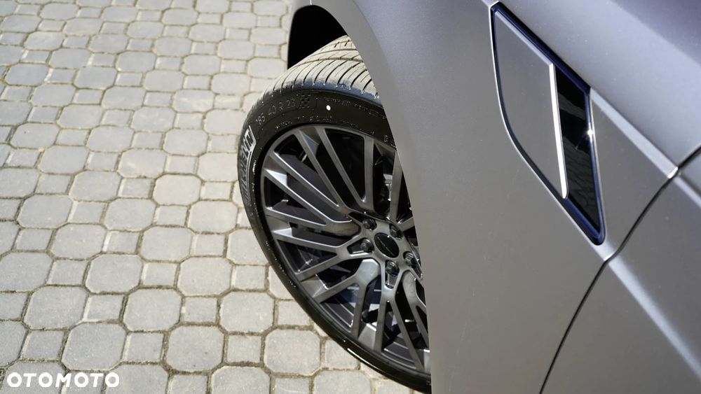 Land Rover Range Rover Sport P635 SV - 13