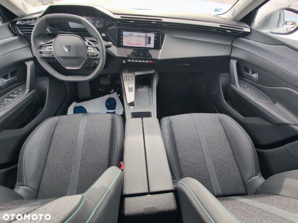 Peugeot 408 1.6 Plug-In Hybrid 225 Allure EAT8 - 8