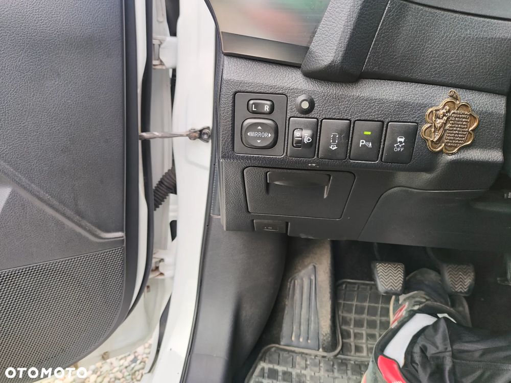 Toyota Auris - 11