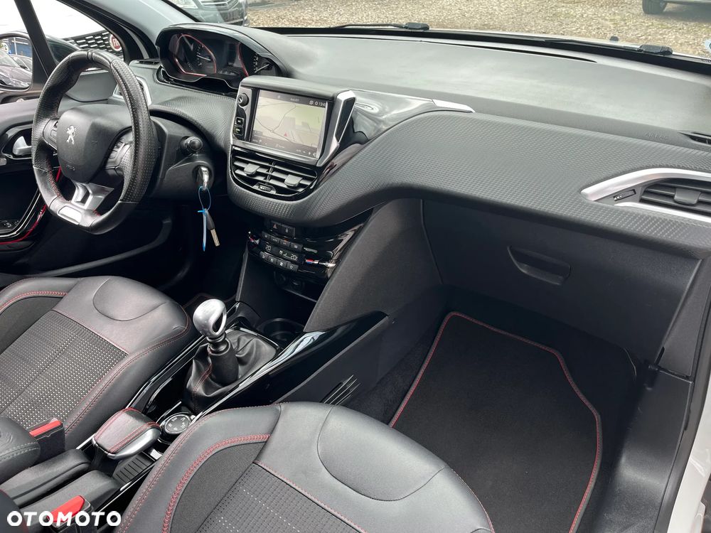 Peugeot 2008 BlueHDi FAP 120 STOP & START GT-Line Edition - 38
