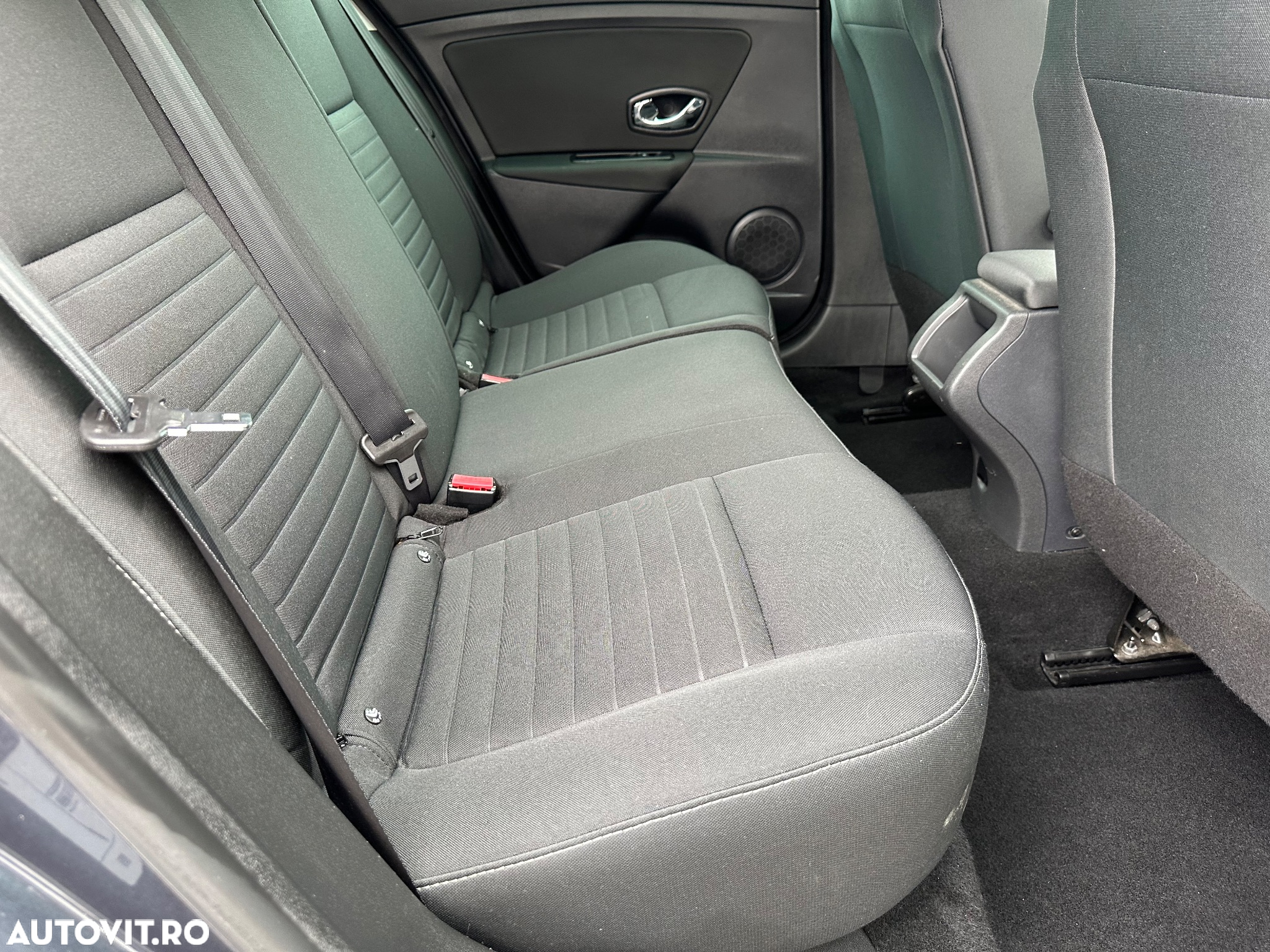 Renault Megane dCi 110 FAP LIMITED - 16