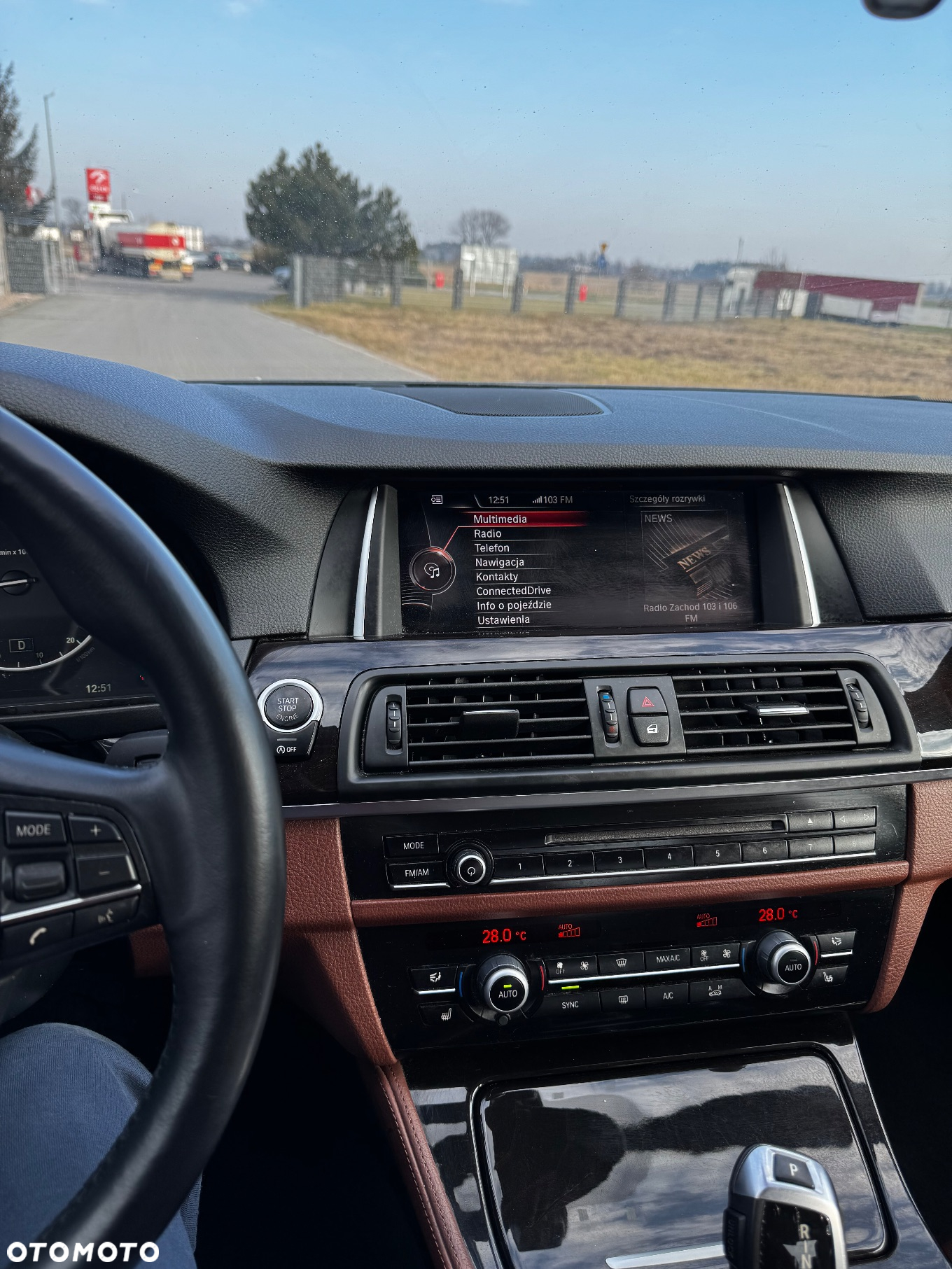 BMW Seria 5 528i xDrive - 18