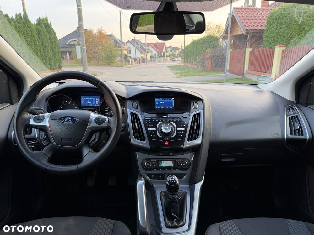 Ford Focus 1.6 Ti-VCT Titanium - 28