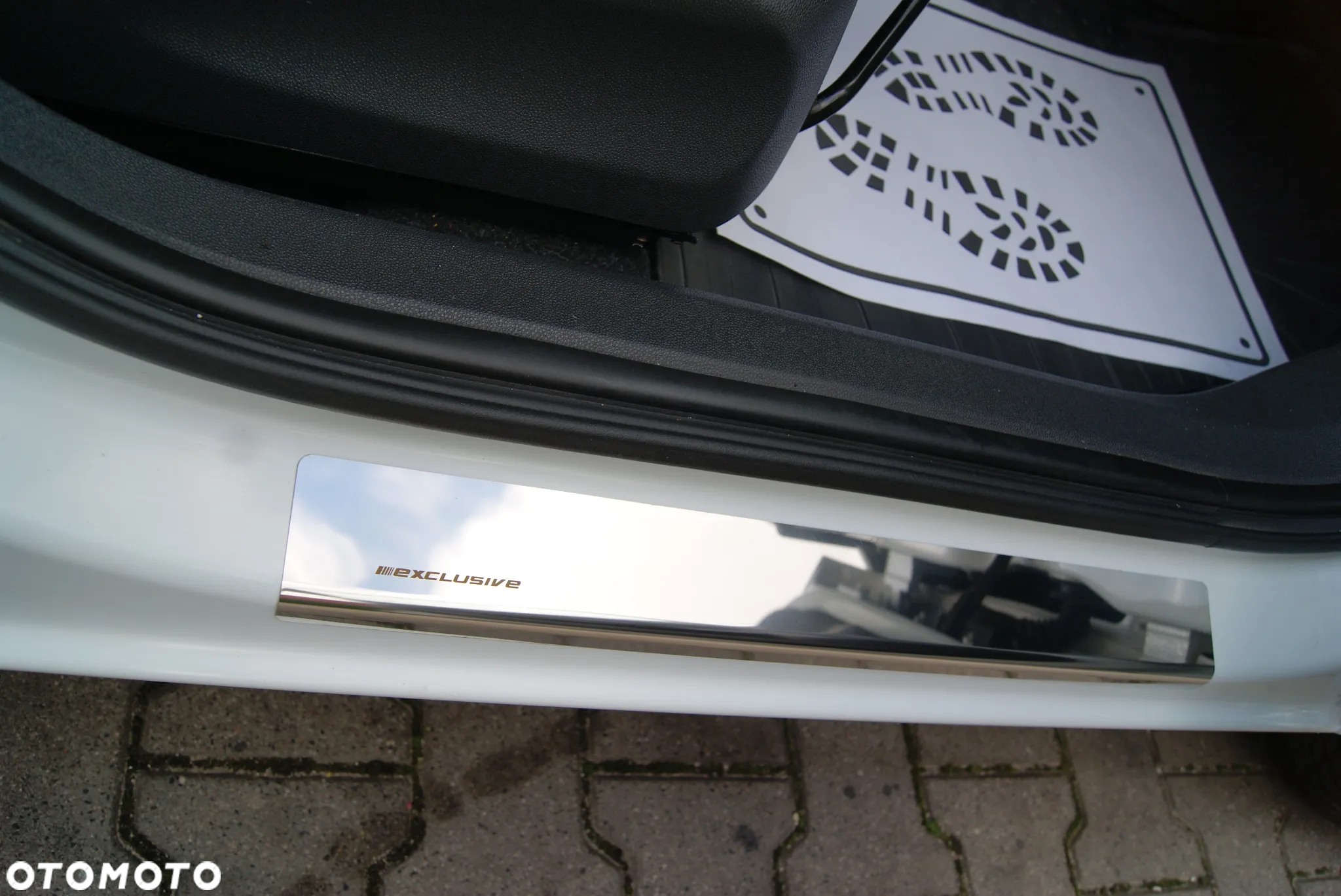 Opel Corsa 1.2 16V Essentia - 16