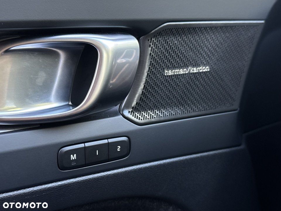 Volvo XC 40 - 21