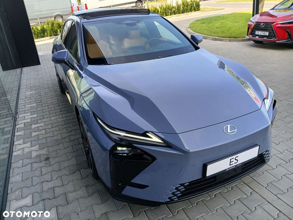 Lexus ES - 11