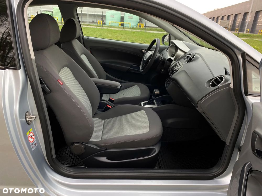 Seat Ibiza SC 1.6 16V DSG Style - 15