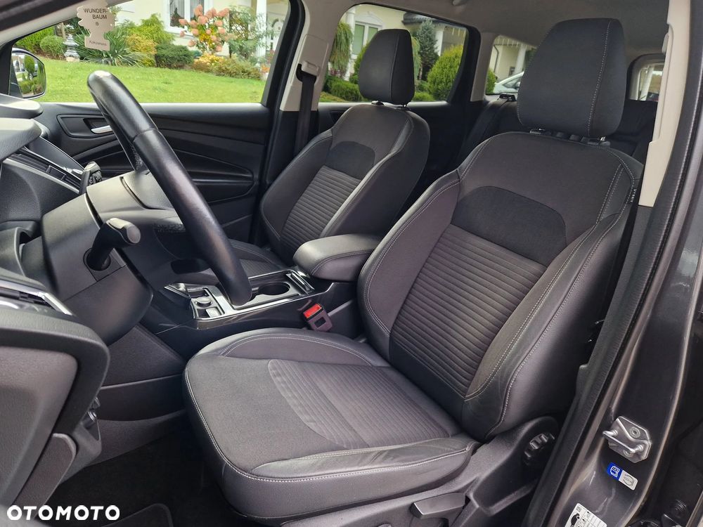 Ford Kuga 2.0 TDCi 4x4 Titanium - 32