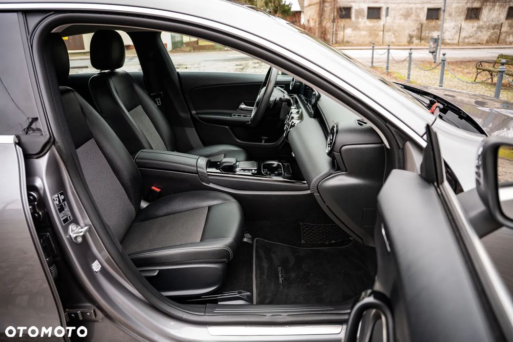 Mercedes-Benz CLA 180 d 7G-DCT Edition 2020 - 28