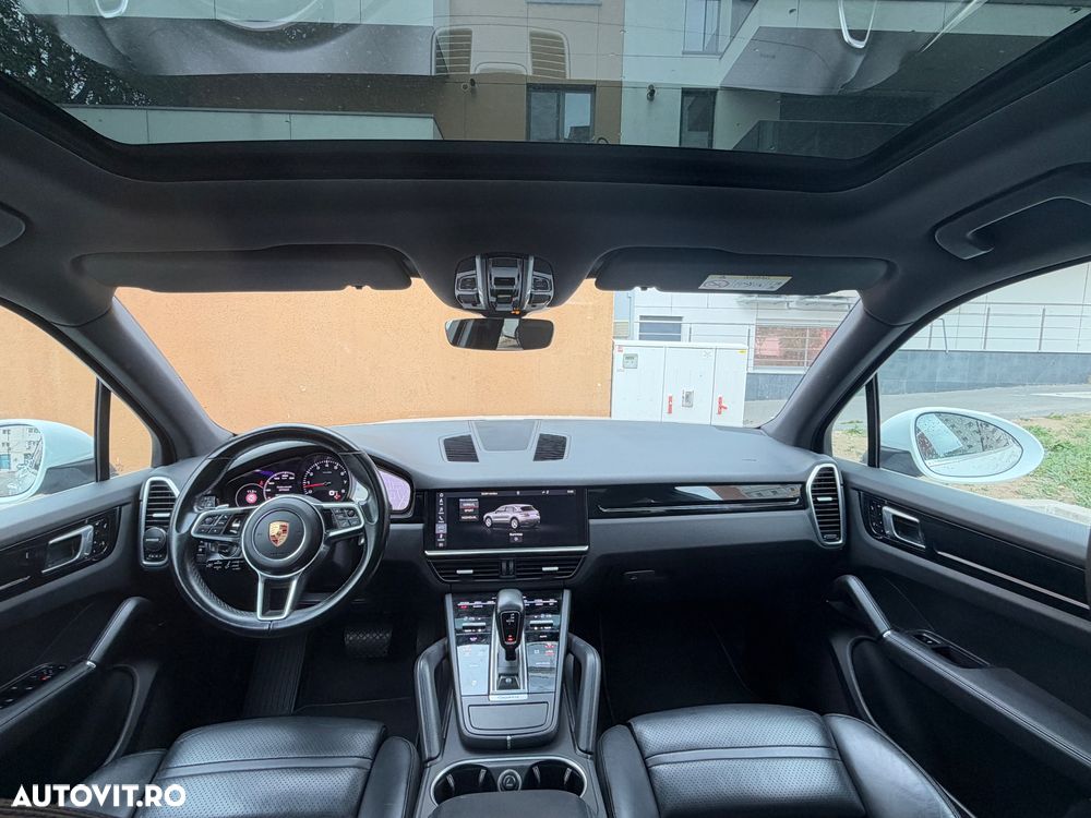 Porsche Cayenne - 7