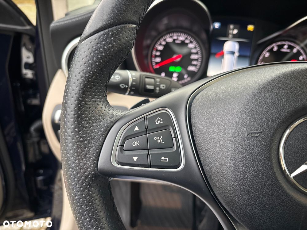 Mercedes-Benz GLC - 28