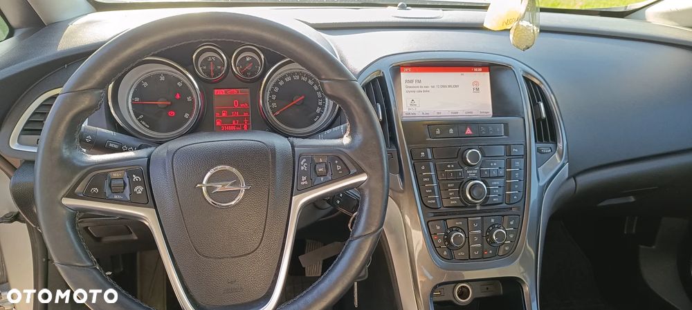 Opel Astra 1.7 CDTI Cosmo - 10
