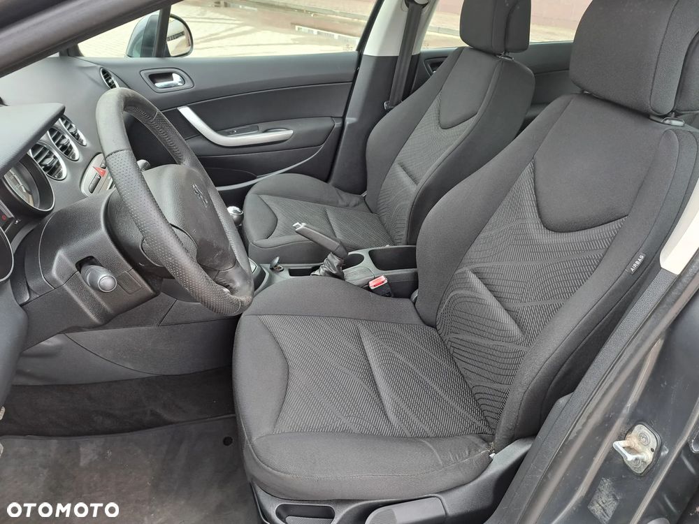 Peugeot 308 - 18