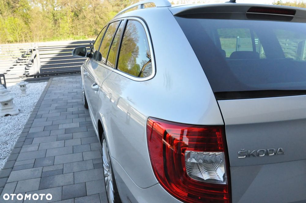 Skoda Superb 1.8 TSI DSG Exclusive - 4