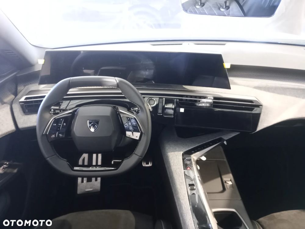 Peugeot 5008 1.2 PureTech mHEV GT S&S e-DCS6 - 12