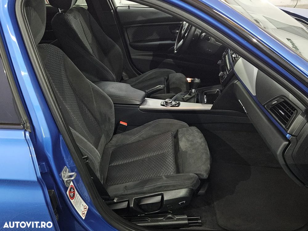 BMW Seria 3 320d Sport Line - 11