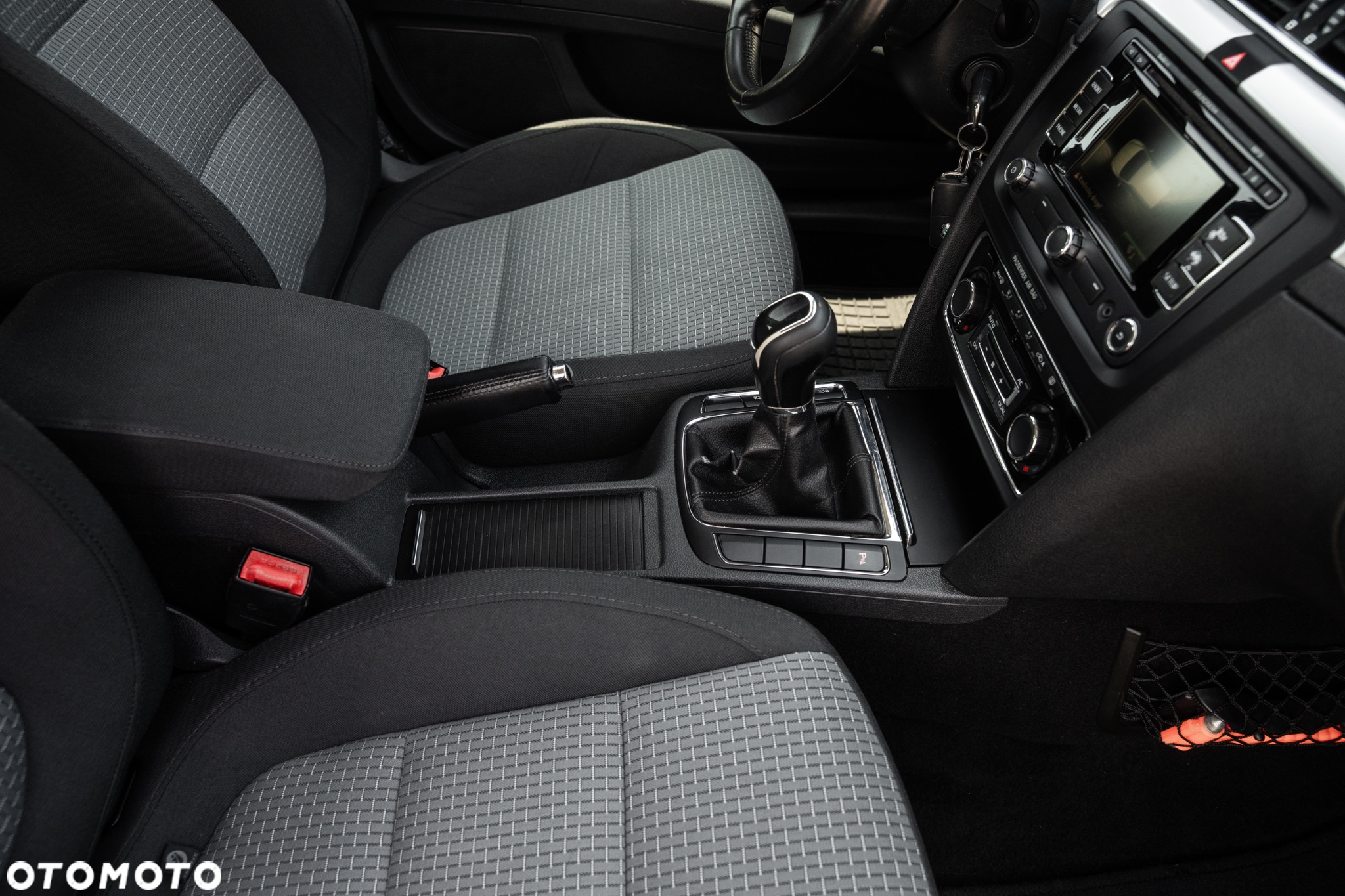 Skoda Superb Combi 1.6 TDI GreenLine - 24