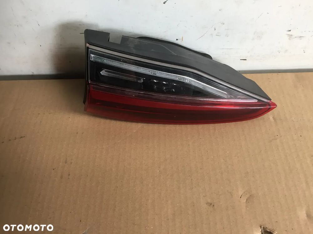 SKODA OCTAVIA IV 21R LAMPA PRAWA TYŁ 5E7945308A