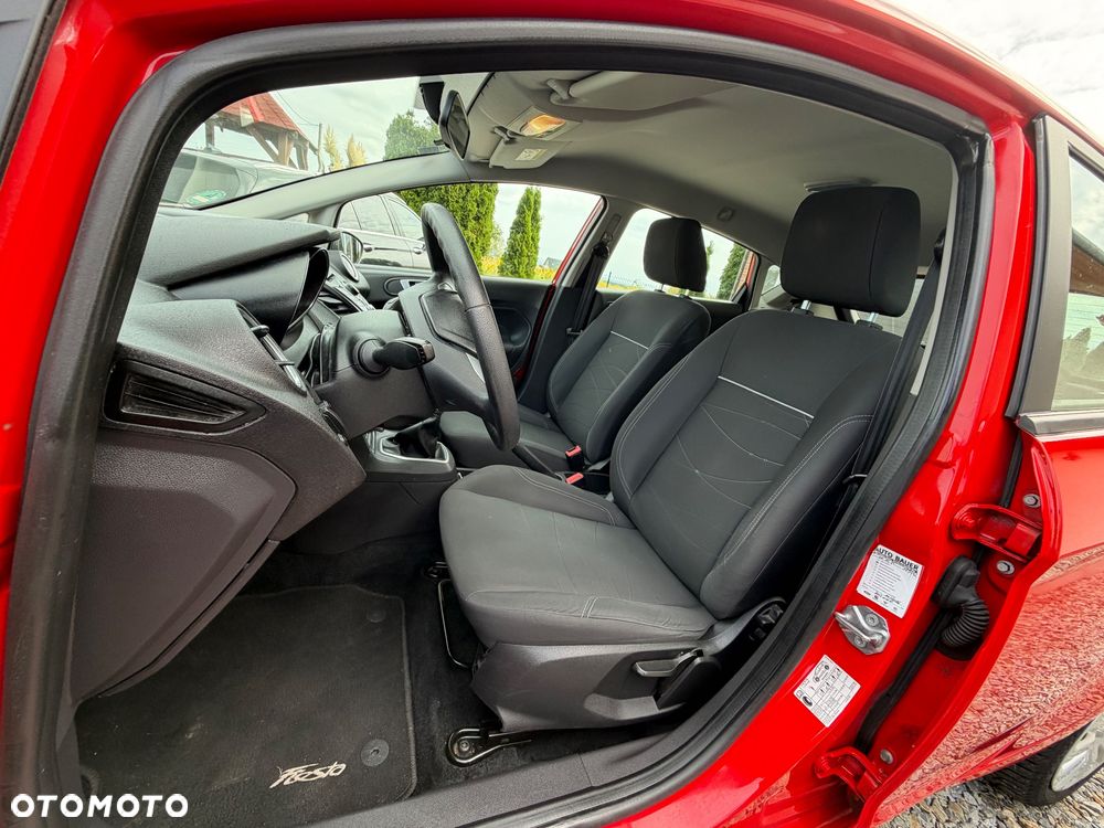 Ford Fiesta 1.0 Champions Edition - 14