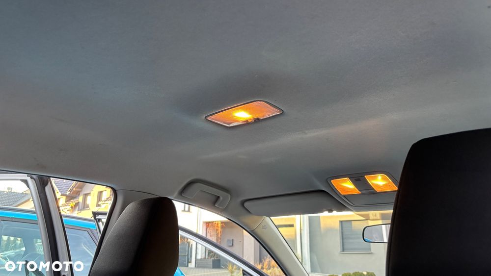 Toyota Auris 1.33 VVT-i Active - 20