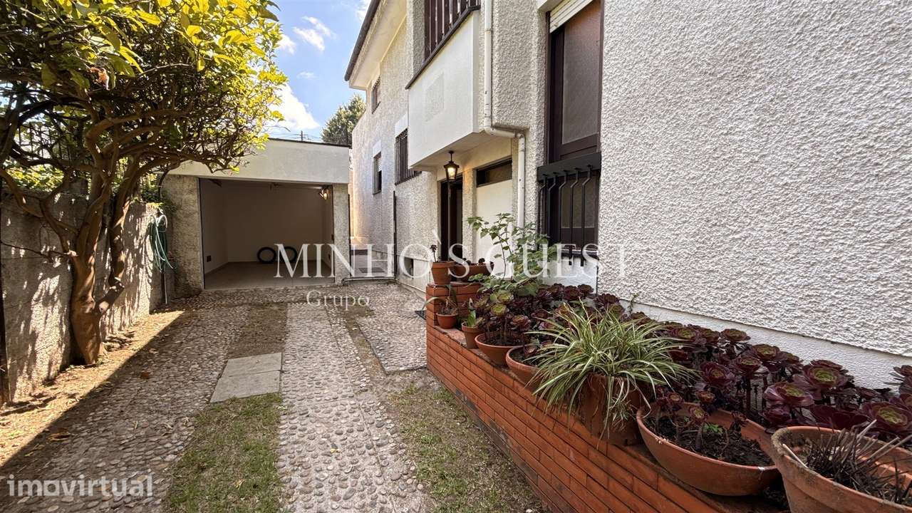 Moradia T4 + Escritório c/ Garagem (pronta habitar) - Braga Centro - Grande imagem: 5/53