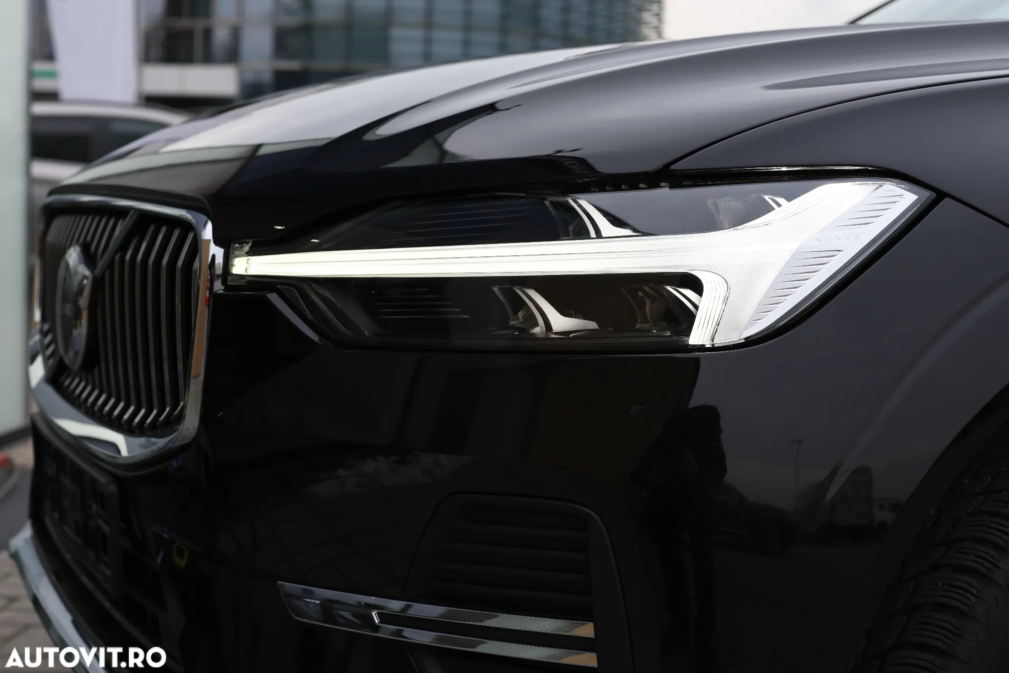 Volvo XC 60 Recharge T6 AWD AT Core - 24