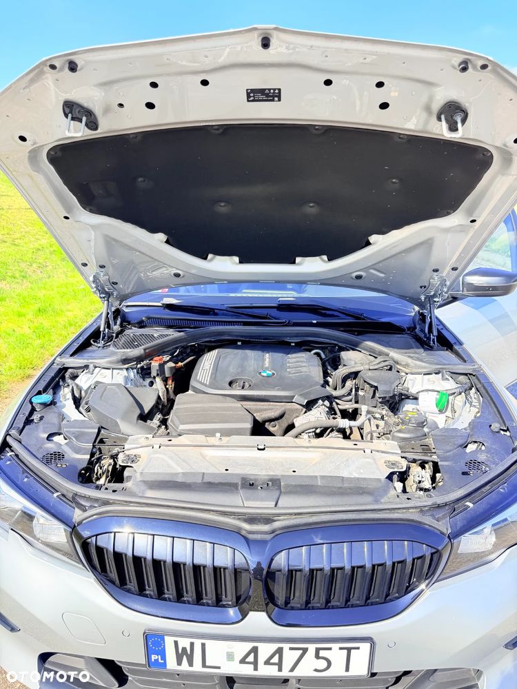 BMW Seria 3 320d xDrive - 15