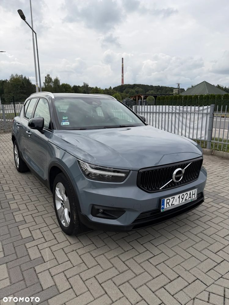 Volvo XC 40 T3 Momentum Pro - 29