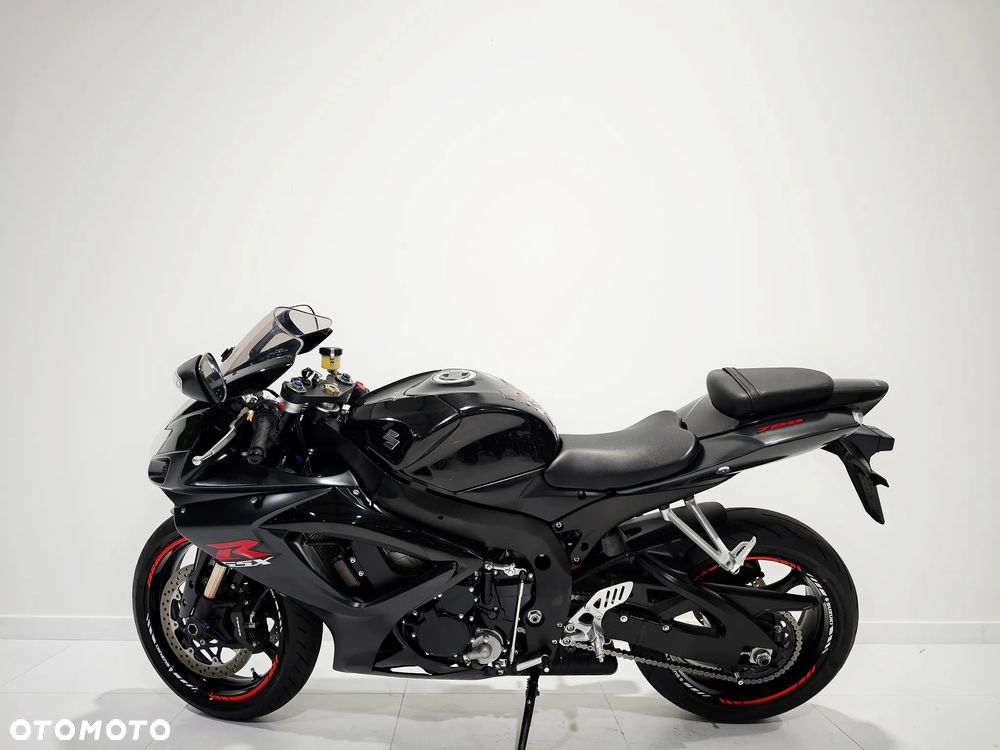 Suzuki GSX-R - 4