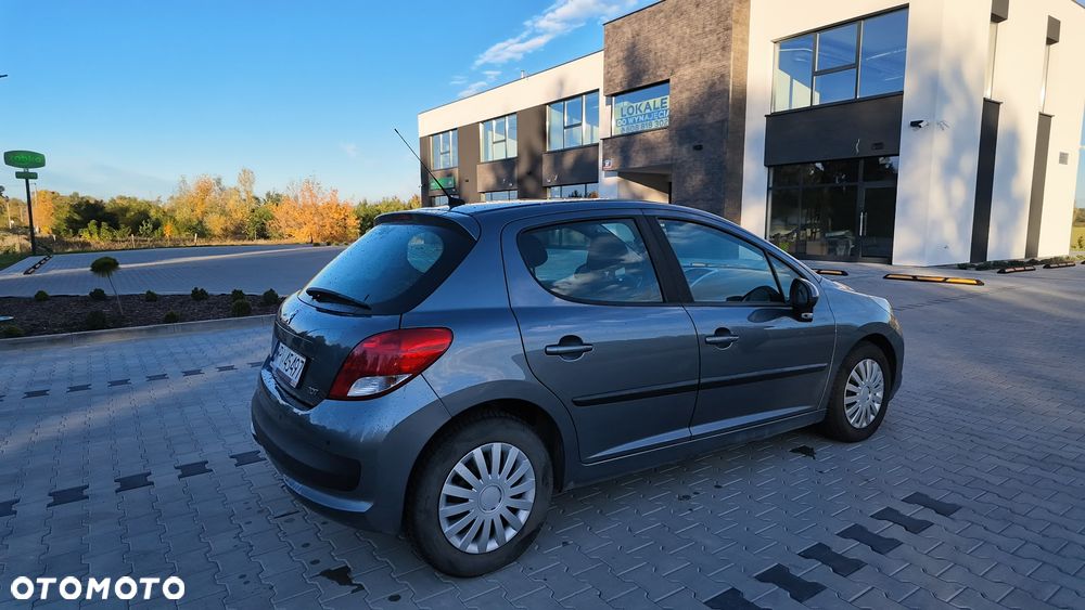 Peugeot 207 - 14