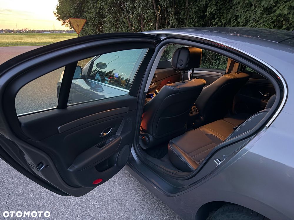 Renault Laguna 2.0 Limited - 16