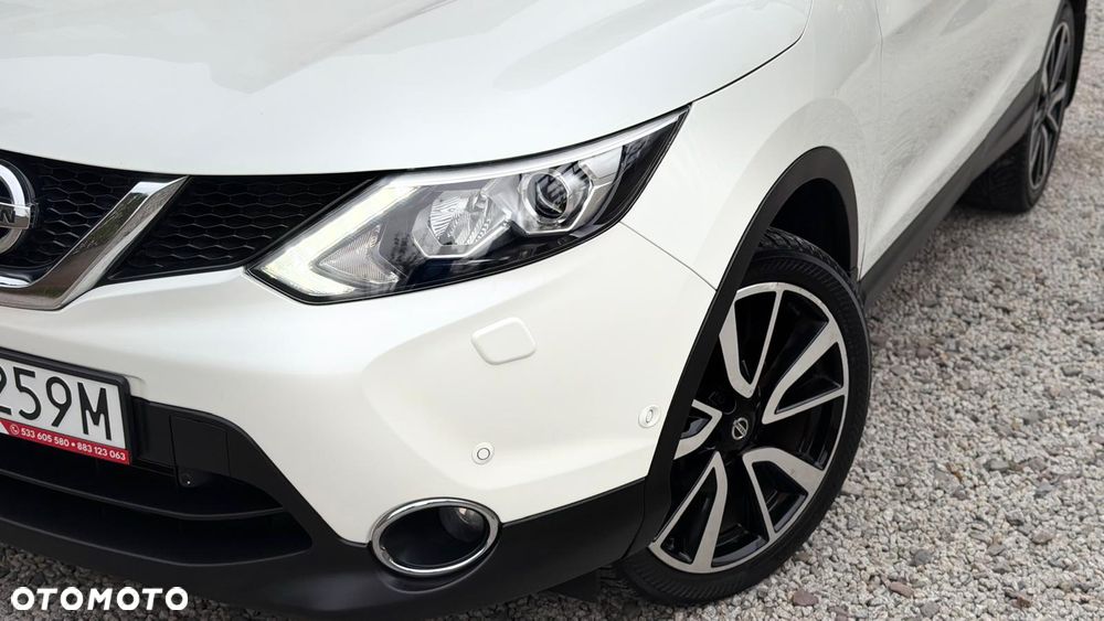 Nissan Qashqai 1.2 DIG-T Xtronic TEKNA+ - 36