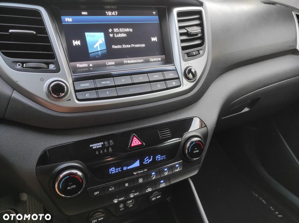 Hyundai Tucson 1.7 CRDI BlueDrive Style 2WD - 19