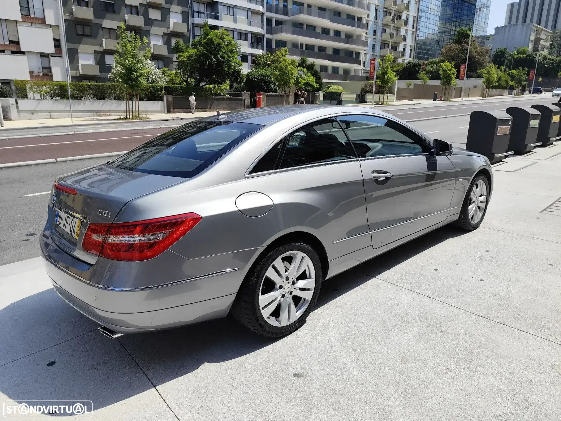 Mercedes-Benz E 350 CDi Avantgarde BlueEfficiency Auto - 12