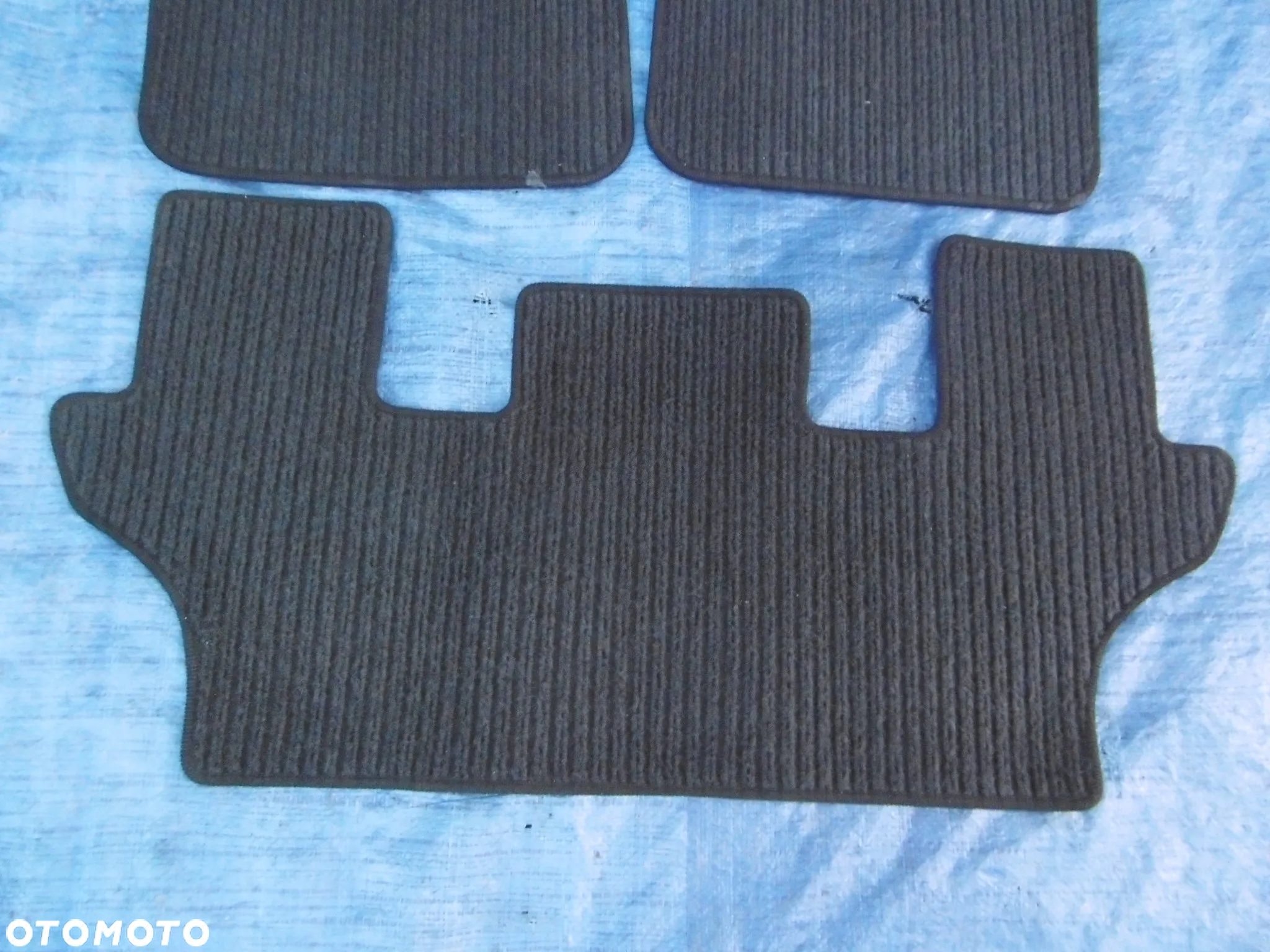 DYWANIKI ORYGINALNE KOMPLET MERCEDES W251 LONG - 5