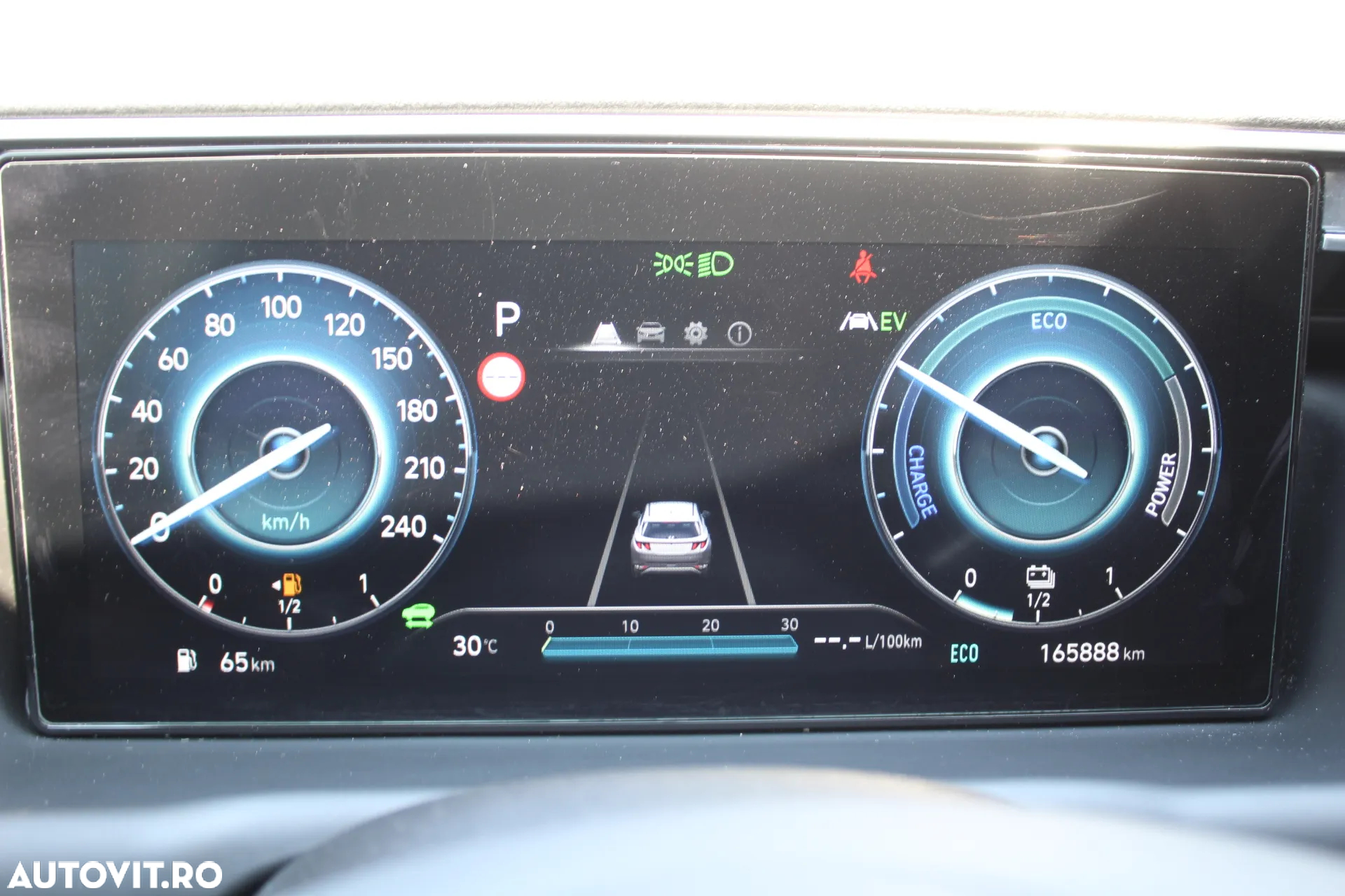 Hyundai Tucson HEV 1.6 l 230 CP 4WD 6AT Luxury - 11