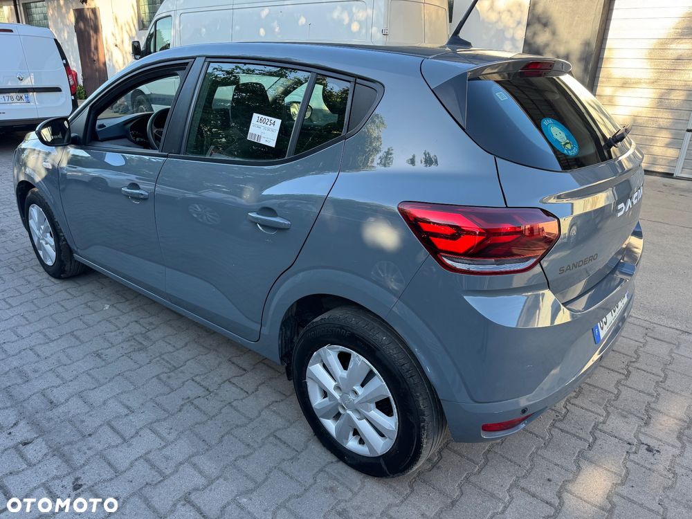 Dacia Sandero - 4