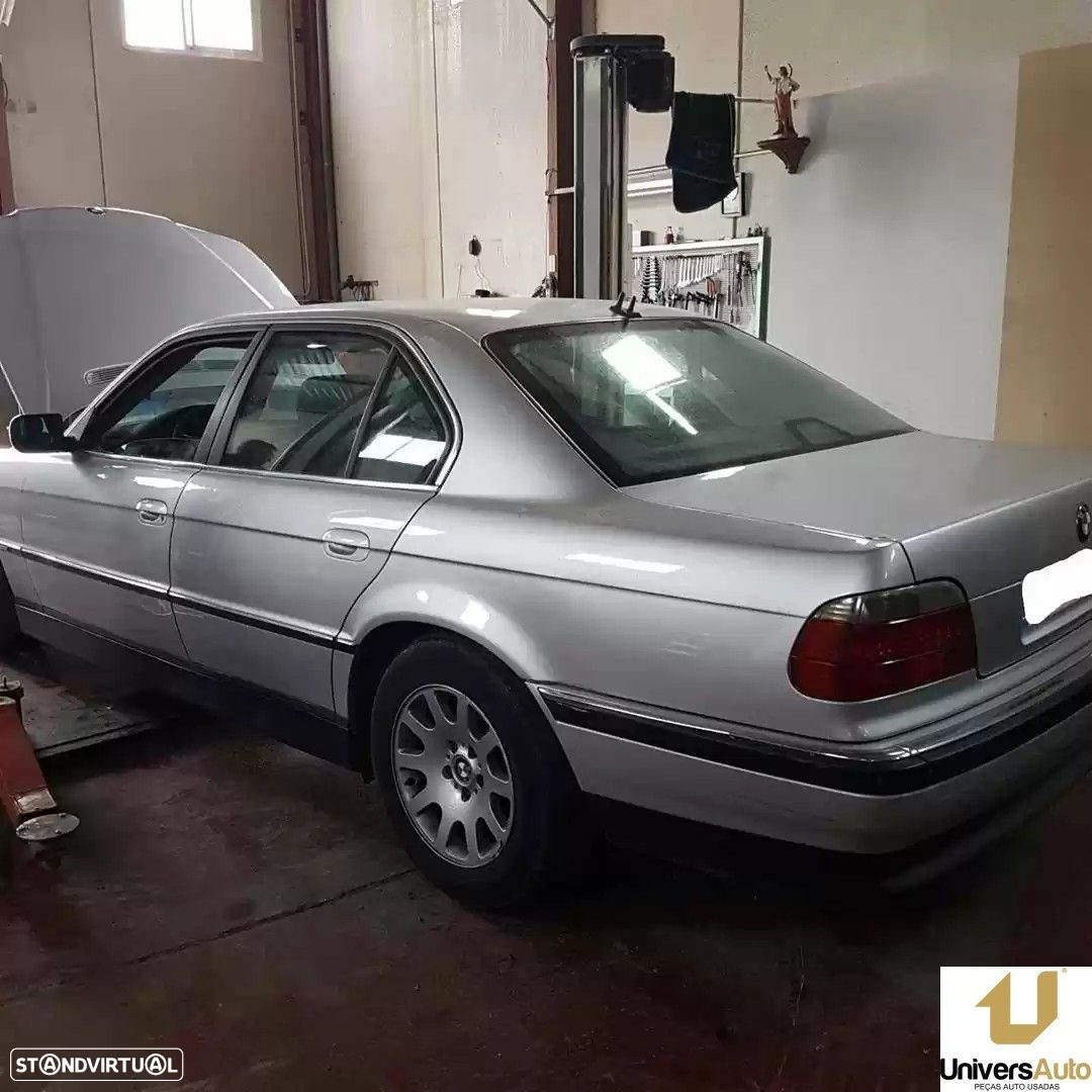 AMORTECEDORES CAPÔ BMW 7 2000 - - 3