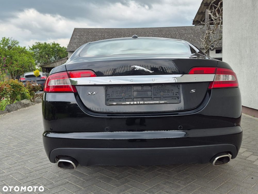 Jaguar XF 3.0 V6 S Premium Luxury - 9