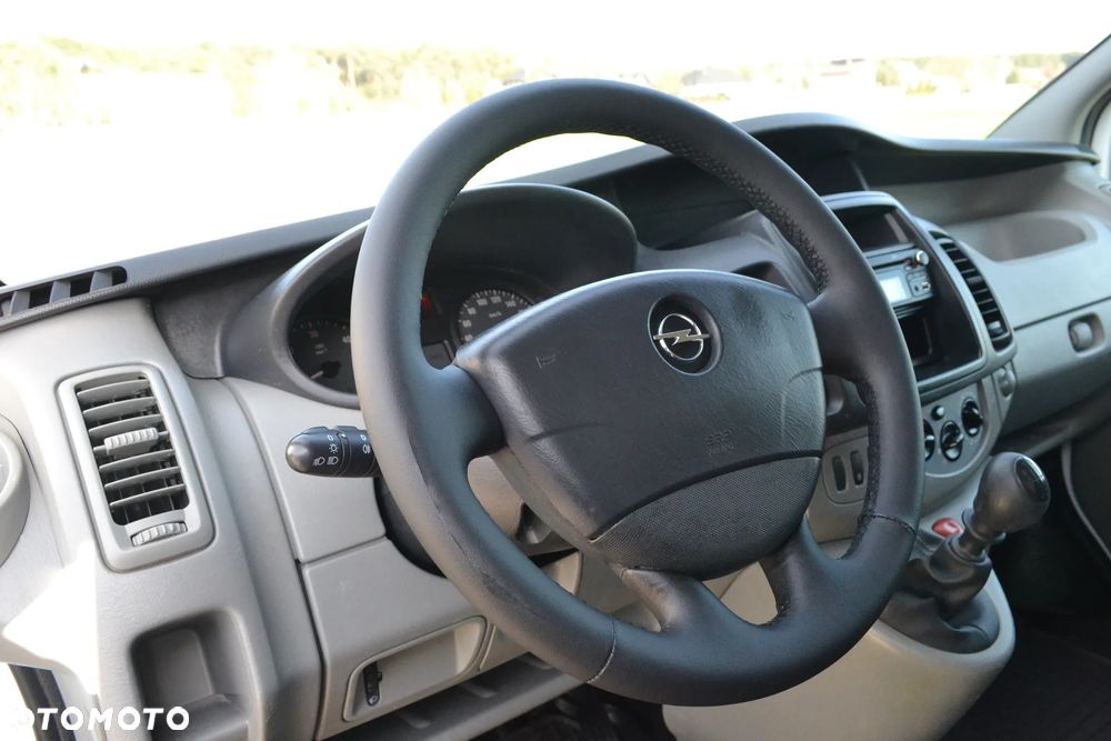 Opel Vivaro - 13