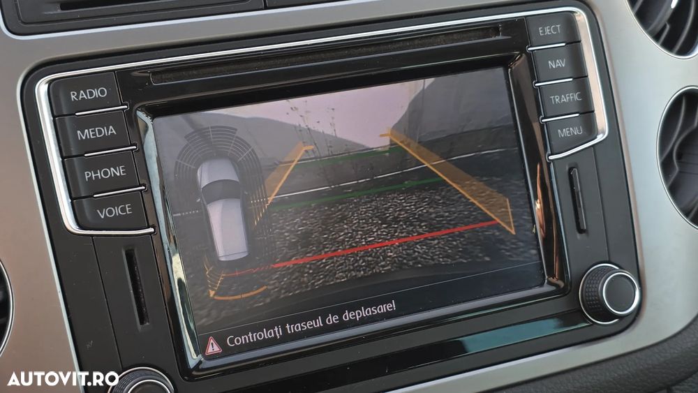 Volkswagen Tiguan 2.0 TDI SCR 4MOTION BlueMotion Technology DSG Lounge Track & Style - 35