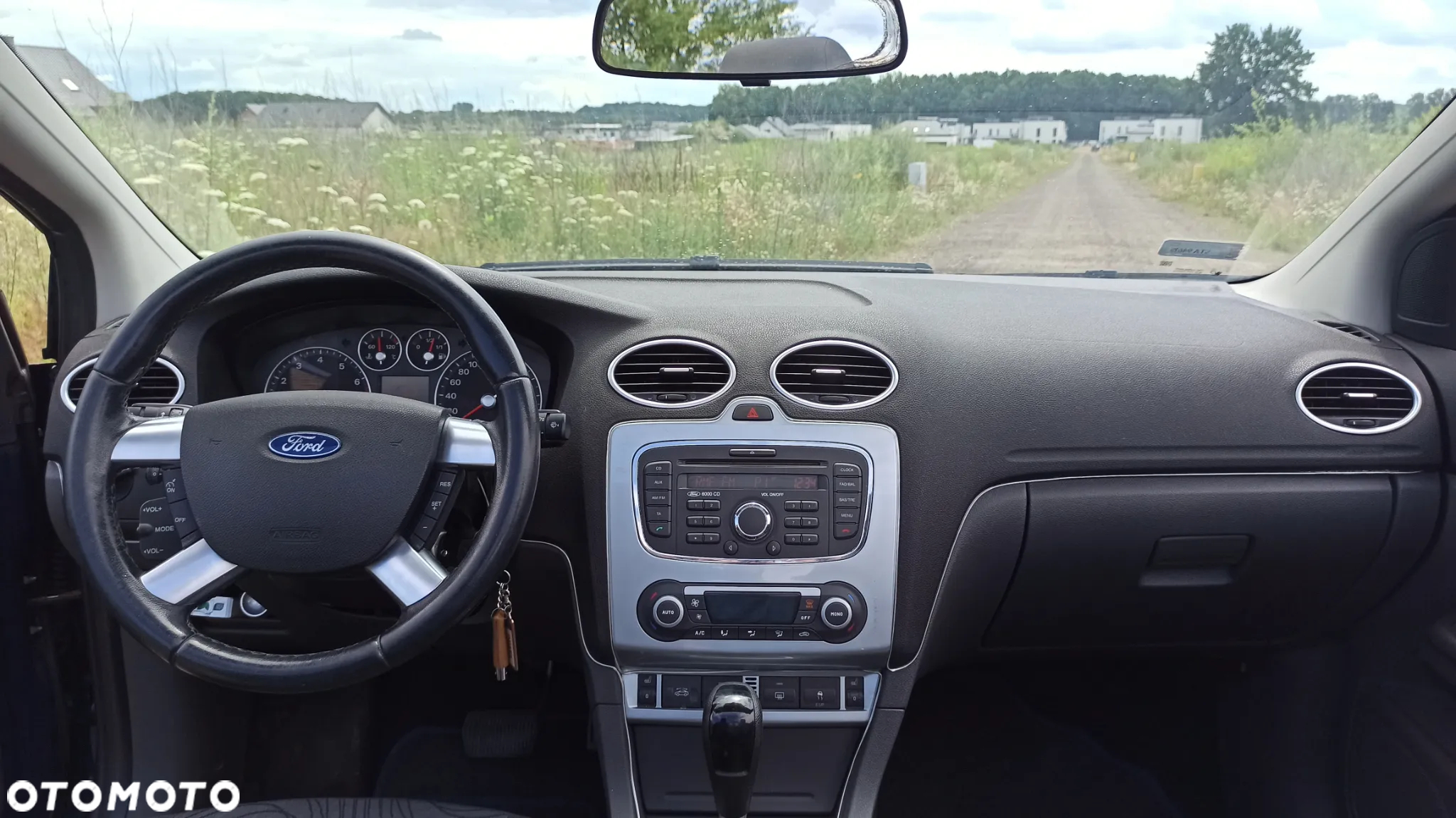 Ford Focus 2.0 16V Sport - 17