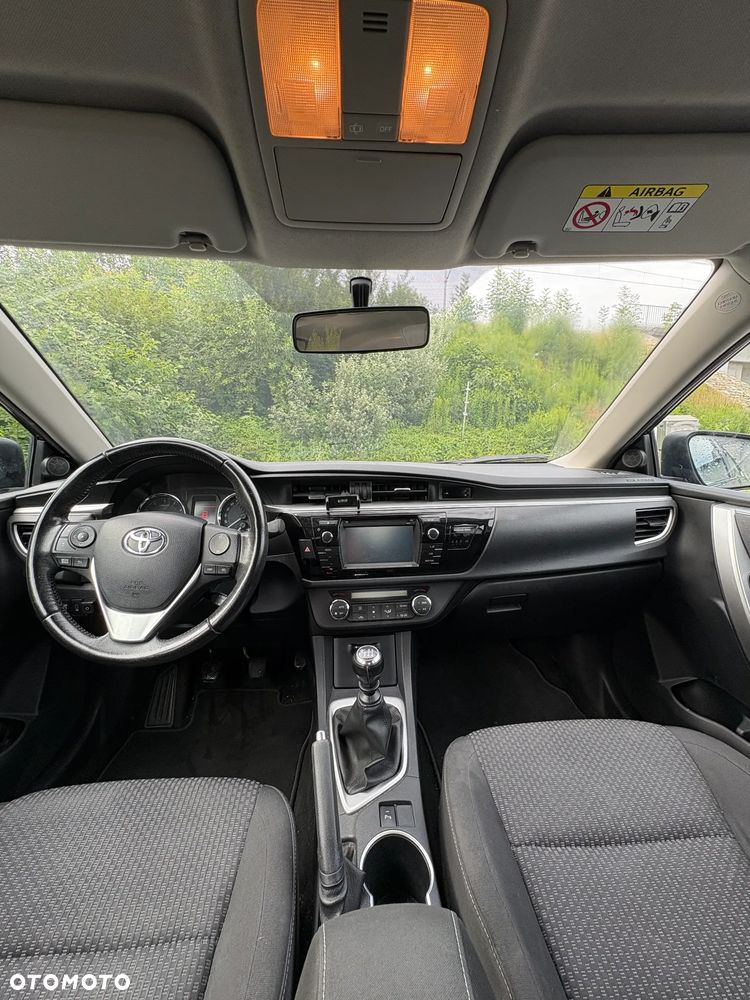 Toyota Corolla 1.6 Active - 12
