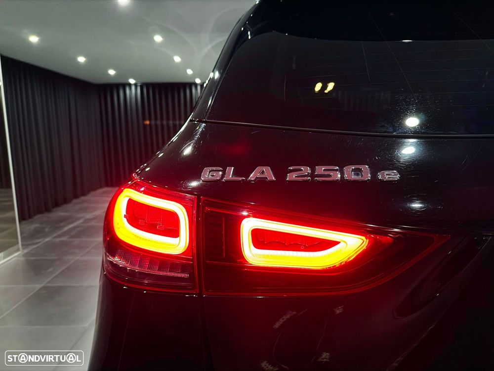 Mercedes-Benz GLA 250 e 8G-DCT AMG Line - 51