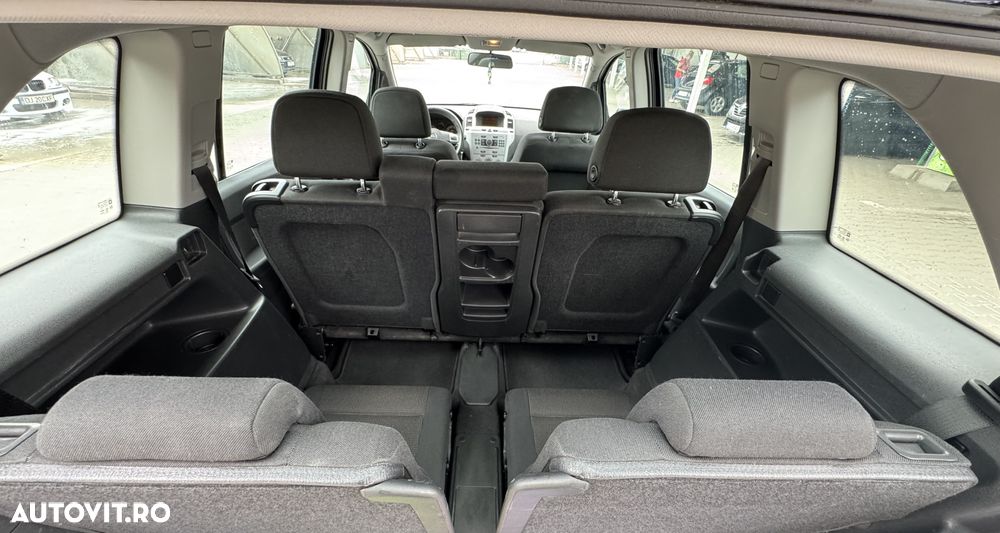 Opel Zafira 1.6 ECOFLEX Family - 19