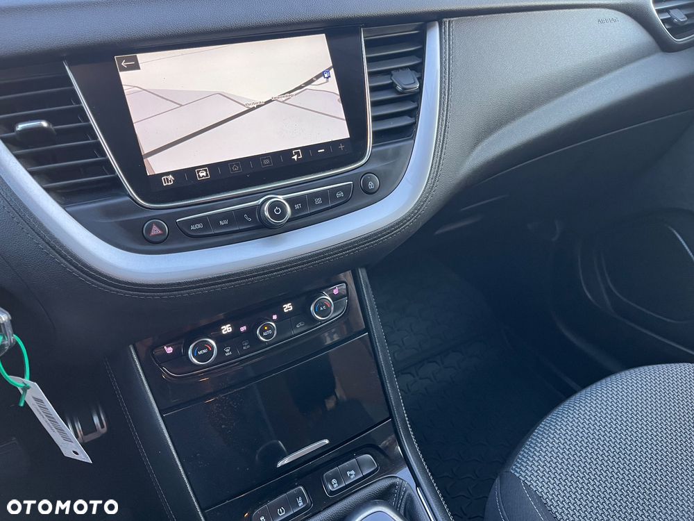 Opel Grandland X 1.2 T GPF Design Line S&S - 8